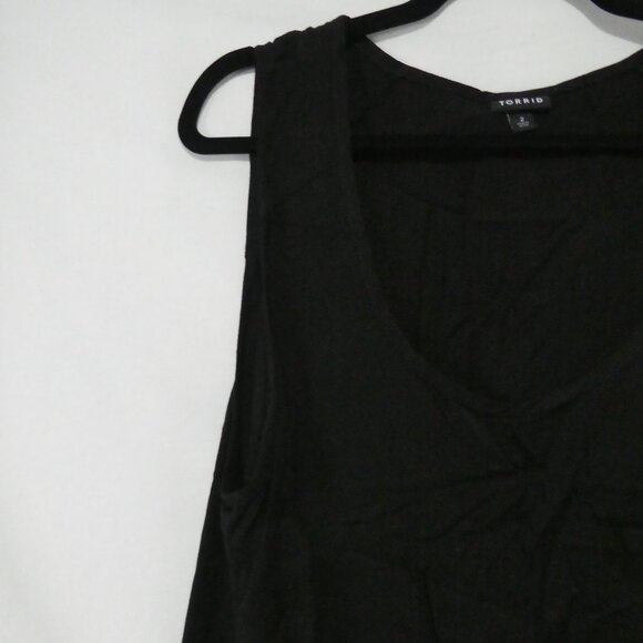 TORRID | 2 | Sleek Black Lightweight Sleeveless Top - Picture 3 of 12